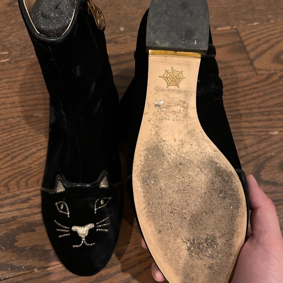 Charlotte Olympia Black Velvet Cat Face Ankle Boots - Picture 3 of 6